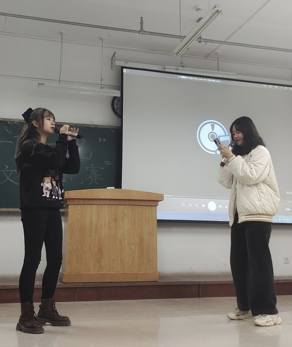 best365网页开展“一院一品”语伴华韵系列活动之英文歌曲比赛