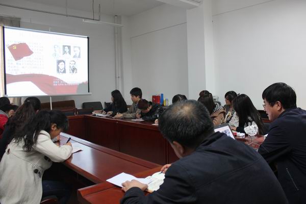 best365网页版登录组织召开学生党员交流会