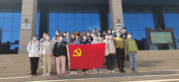 best365网页开展 “青春建功新时代，学习雷锋志愿行”系列活动